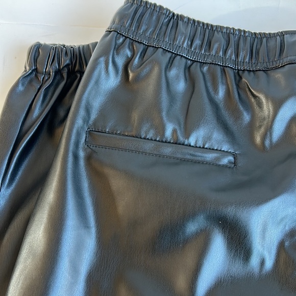 Love Tree vegan leather black drawstring jogger with 4 pockets. - Picture 7 of 16